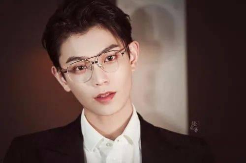 娱乐吃瓜丁禹兮